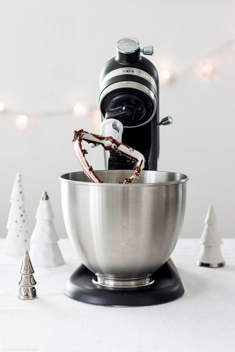 Планетарный миксер KitchenAid Artisan Mini 5KSM3311XEBM (Black Matte) купить в интернет-магазине icover
