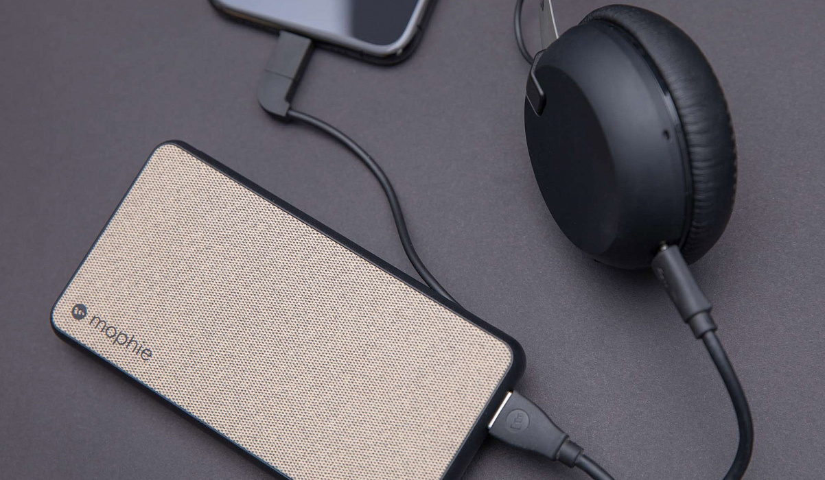 Внешний аккумулятор Mophie Powerstation Plus Mini Gen 4 4000 mAh 401101676 (Black) купить в интернет-магазине icover