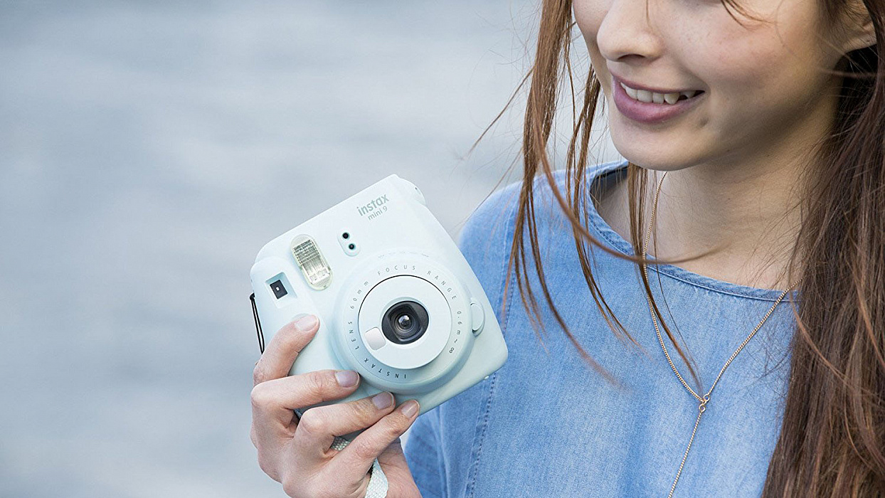 Фотокамера моментальной печати Fujifilm Instax MINI 9 + 10 листов/альбом (Ice Blue) купить в интернет-магазине icover