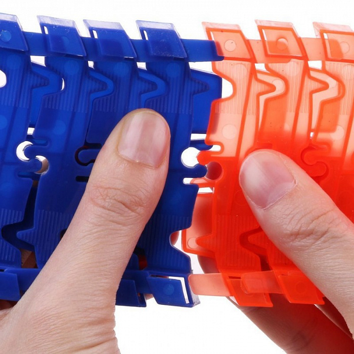 Гоночная трасса-конструктор Magic Tracks 220 деталей купить в интернет-магазине icover