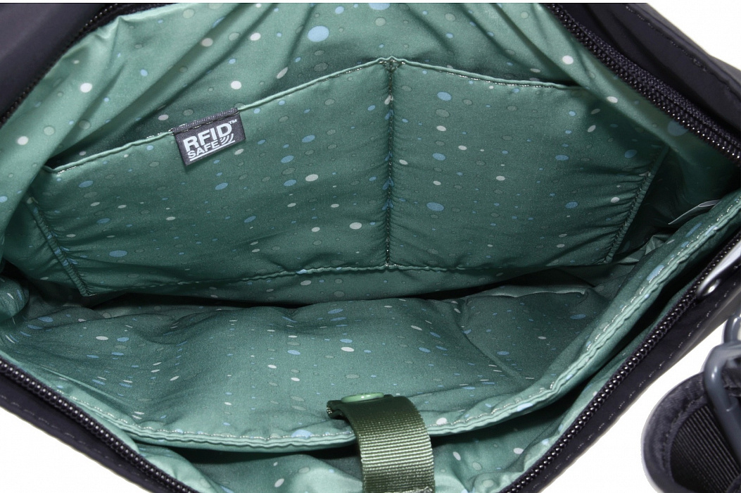 PacSafe Slingsafe 200 GII (PB128BK/45140100) - сумка для планшета (Black) купить в интернет-магазине icover