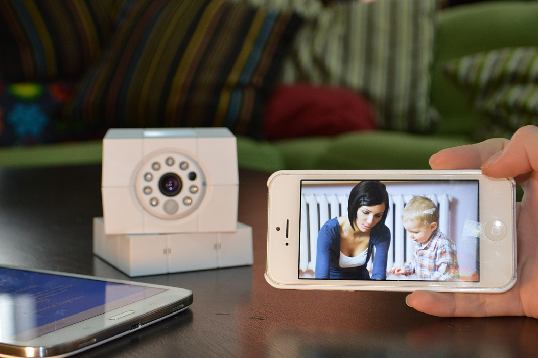 Беспроводная поворотная IP камера HD Amaryllo iCam HD FB0020 (White) купить в интернет-магазине icover