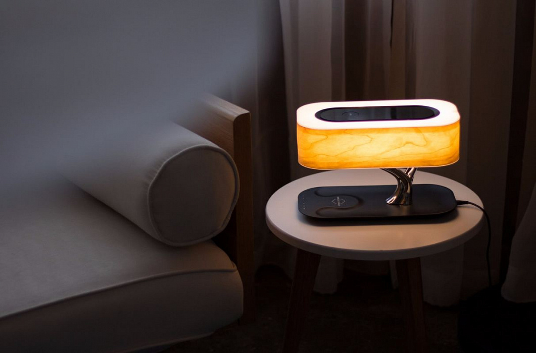 Умный светильник HomeTree Light Of the Tree с беспроводной зарядкой и колонкой (YT-M1602-B2) купить в интернет-магазине icover