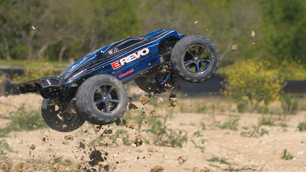Traxxas E-Revo 4WD RTR 1:10 - радиоуправляемый автомобиль (Blue) купить в интернет-магазине icover