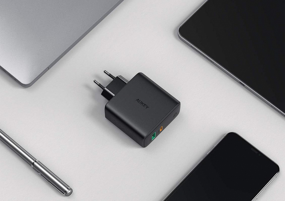 Сетевое зарядное устройство Aukey Dual-Port 60W PD Wall Charger with Dynamic Detect (Black) купить в интернет-магазине icover