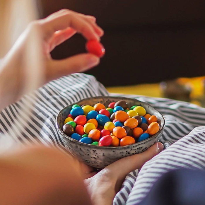 Ассорти DrageeMix драже M&M's Арахис (2х145г), Шоколад (2х145г), Соленый Арахис (2х145г), Криспи (2х145г) купить в интернет-магазине icover