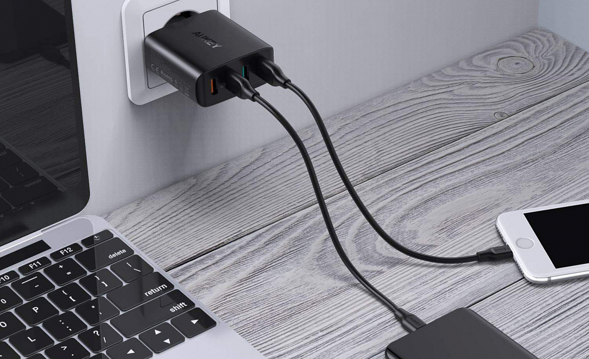 Сетевое зарядное устройство Aukey Wall Charger PA-T18 (Black) купить в интернет-магазине icover