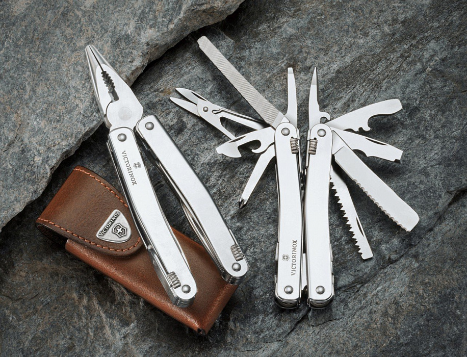 Мультитул Victorinox SwissTool Spirit II (3.0224.L) + кожаный чехол (Black) купить в интернет-магазине icover