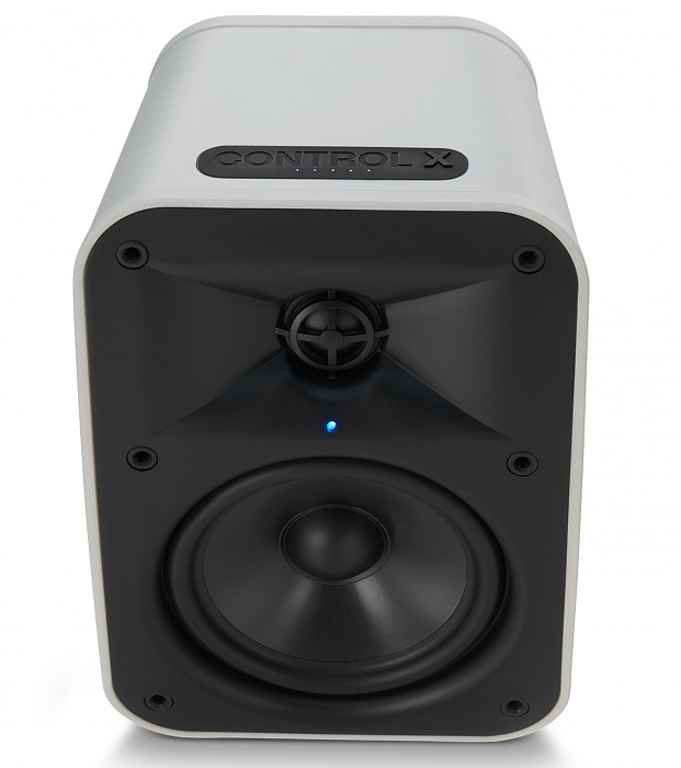 Активная беспроводная акустика JBL Control XT CONTROLXTWHTEU (White) купить в интернет-магазине icover