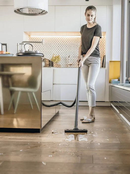 Профессиональный пылесос KARCHER WD 2 V-15/4/18 (1.628-003.0) купить в интернет-магазине icover