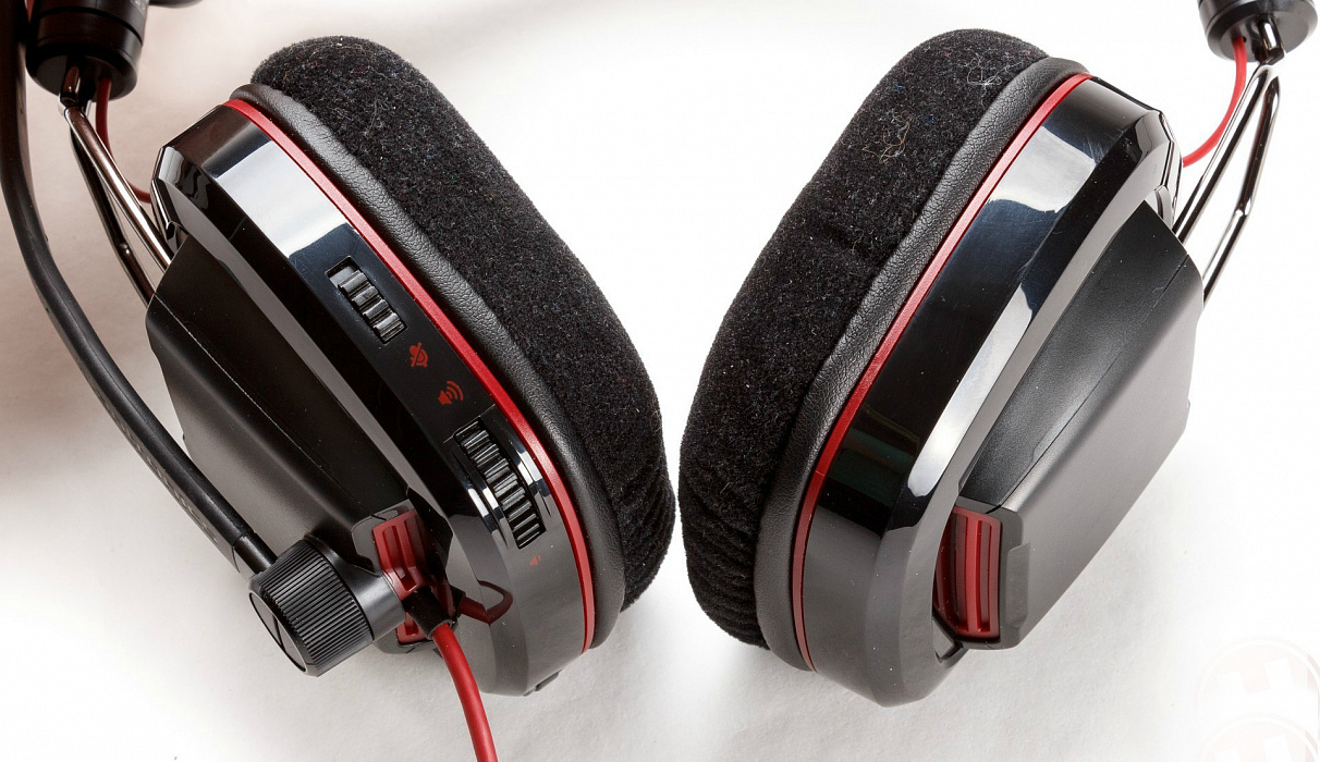 Plantronics GameCom 780 - игровая гарнитура (Black) купить в интернет-магазине icover