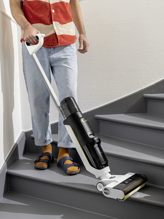 Моющий вертикальный пылесос Karcher FCV 3 EU (1.056-122.0) купить в интернет-магазине icover
