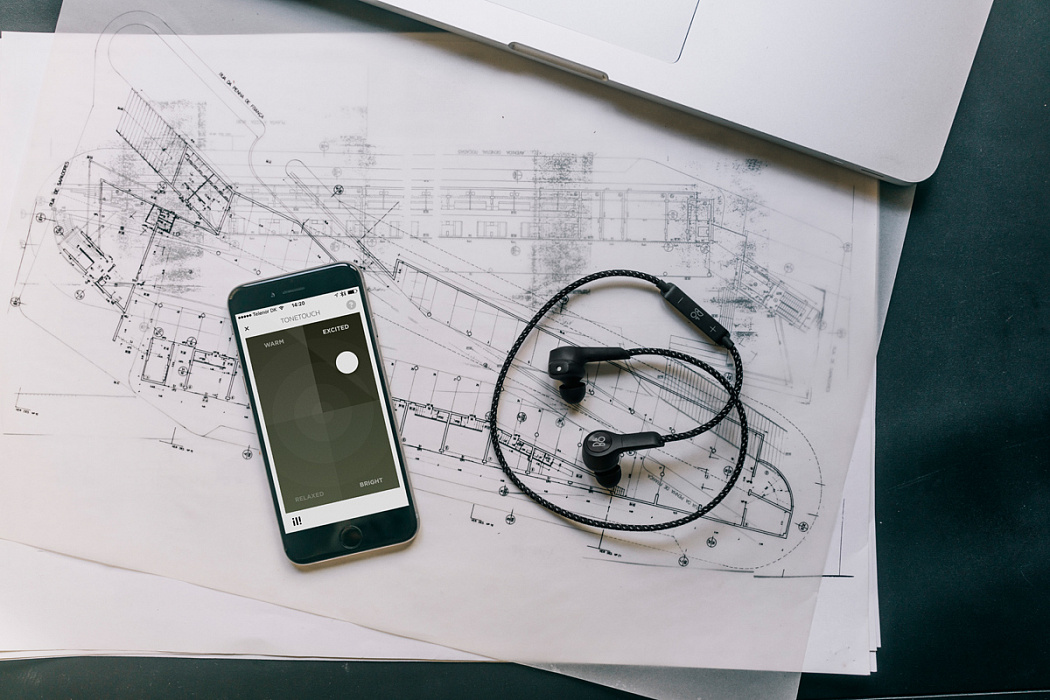 Беспроводные наушники Bang & Olufsen BeoPlay H5 (Moss Green) купить в интернет-магазине icover