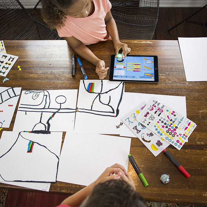 Робот Ozobot Bit Starter Pack OZO-040201-03 (Cool Blue) купить в интернет-магазине icover