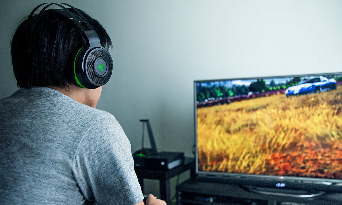 Игровая гарнитура Razer Thresher (RZ04-02240100-R3M1) для Xbox One (Black/Green) купить в интернет-магазине icover