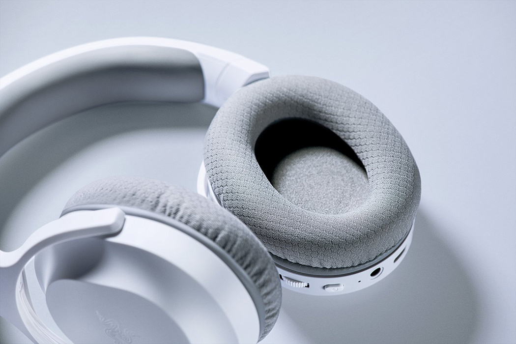 Гарнитура Razer Barracuda X (2022) RZ04-04430200-R3M1 (Mercury White) купить в интернет-магазине icover
