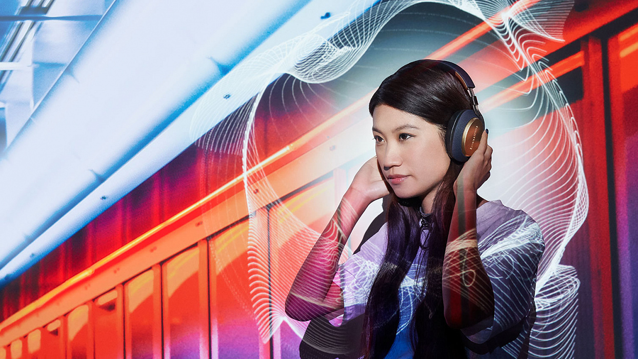 Bluetooth-наушники Bowers & Wilkins PX с микрофоном (Space Grey) купить в интернет-магазине icover