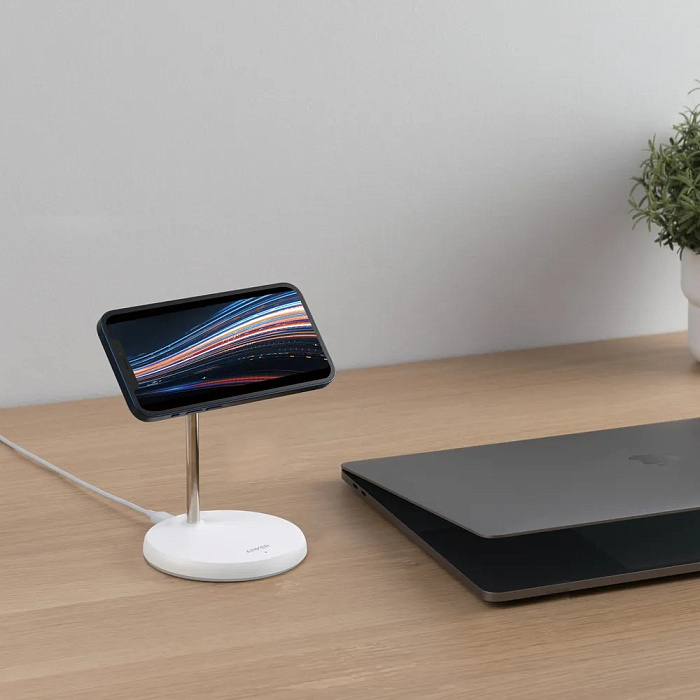 Беспроводное зарядное устройство Anker PowerWave Magnetic Stand (White) купить в интернет-магазине icover