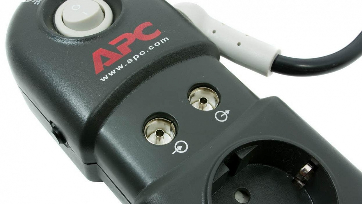 APC Essential SurgeArrest (P5B-RS) - сетевой фильтр купить в интернет-магазине icover